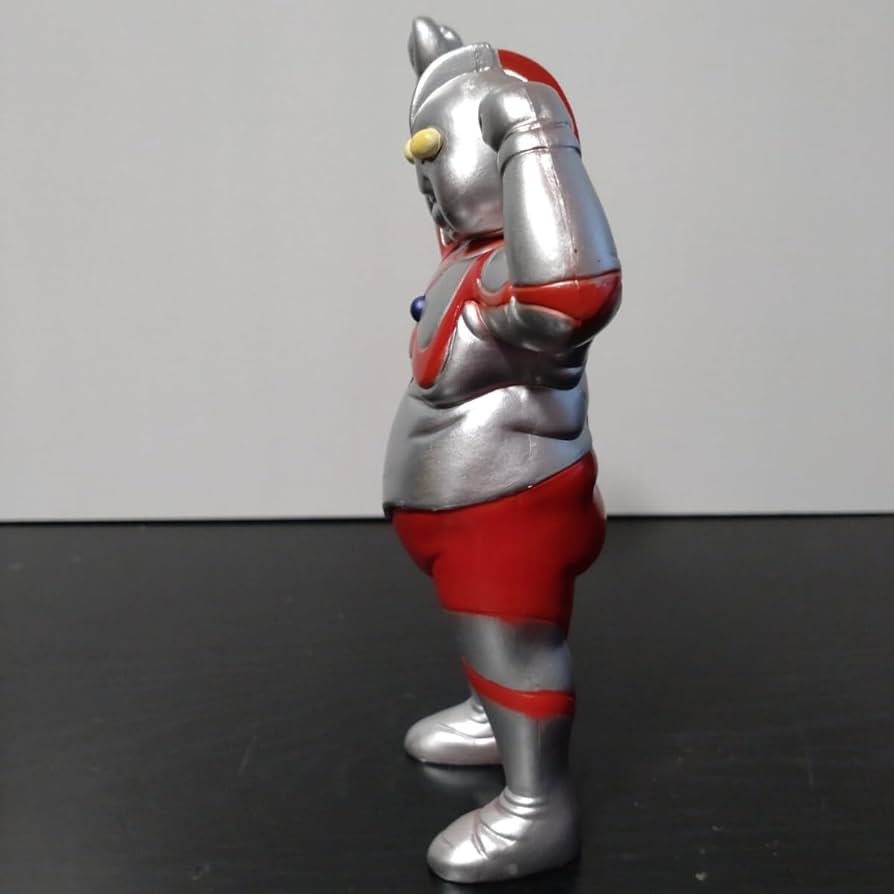 Amazon.co.jp: 帰ってくれデブトラマン フィギュア 人形
